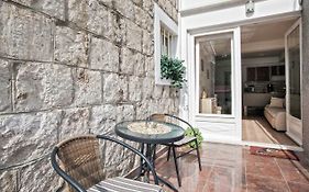The Garden Rooms & Suites